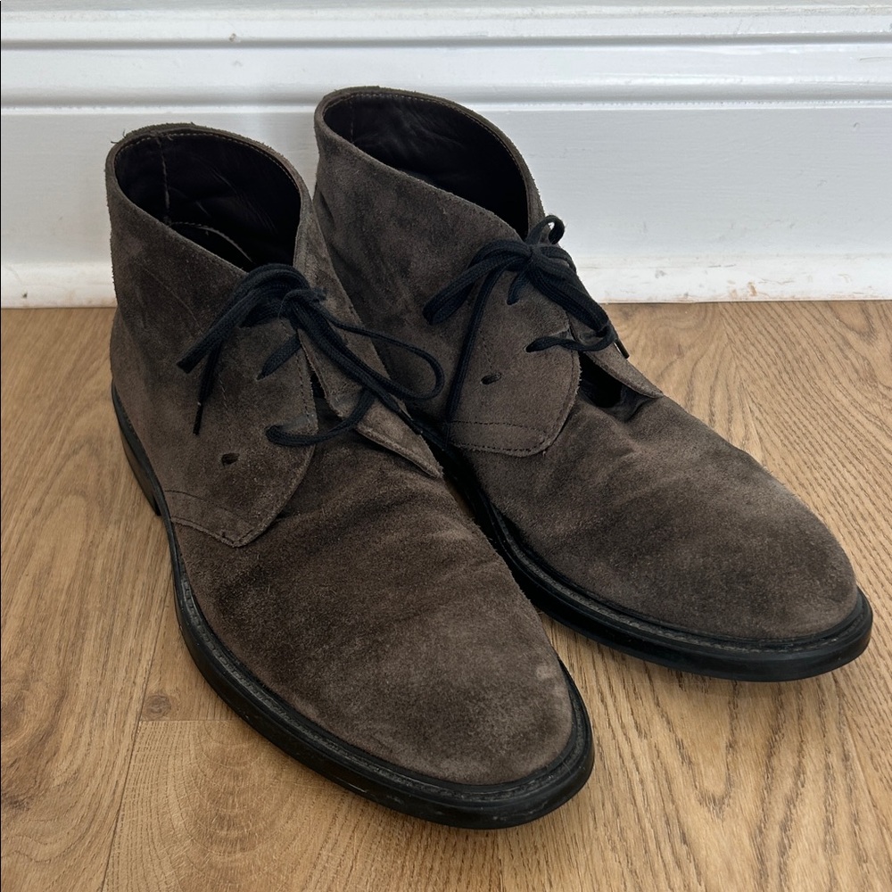 Bruno Magli Dark‎ Brown Suede Chukka Boots